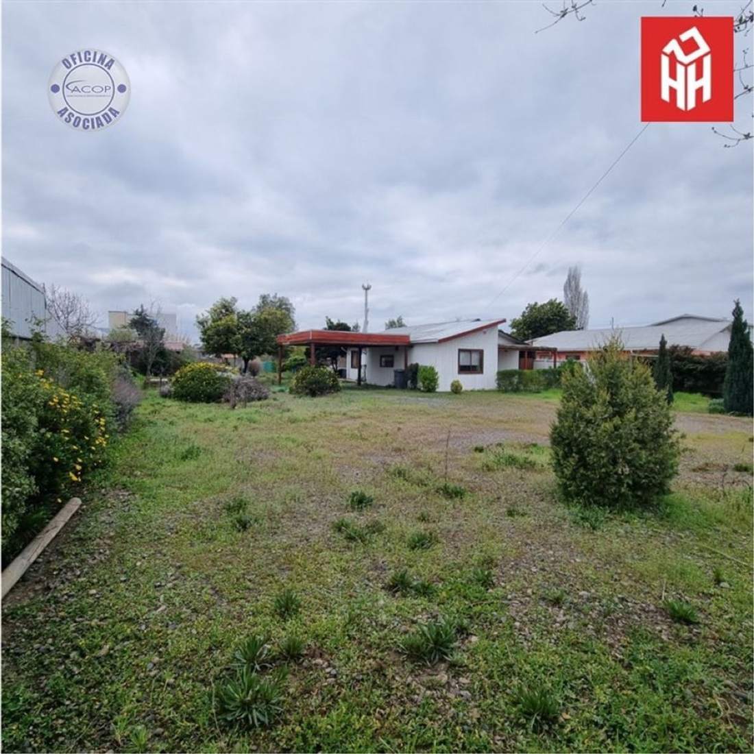 Casa con terreno urbano en el centro de Quillón